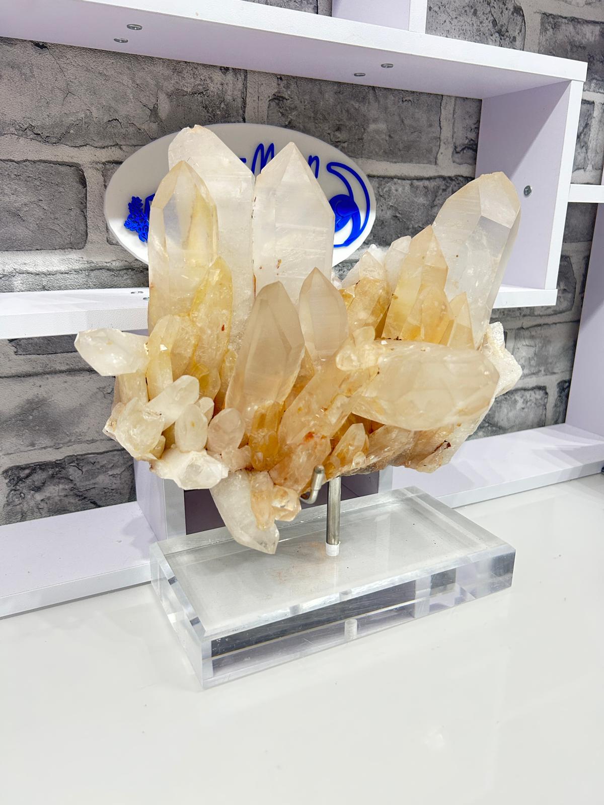 ✨ Golden Quartz Cluster