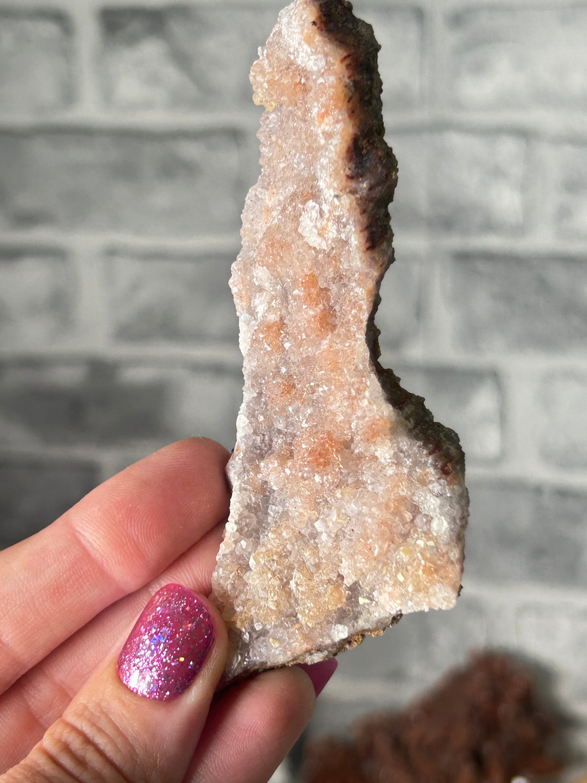 Quartz with red phantoms