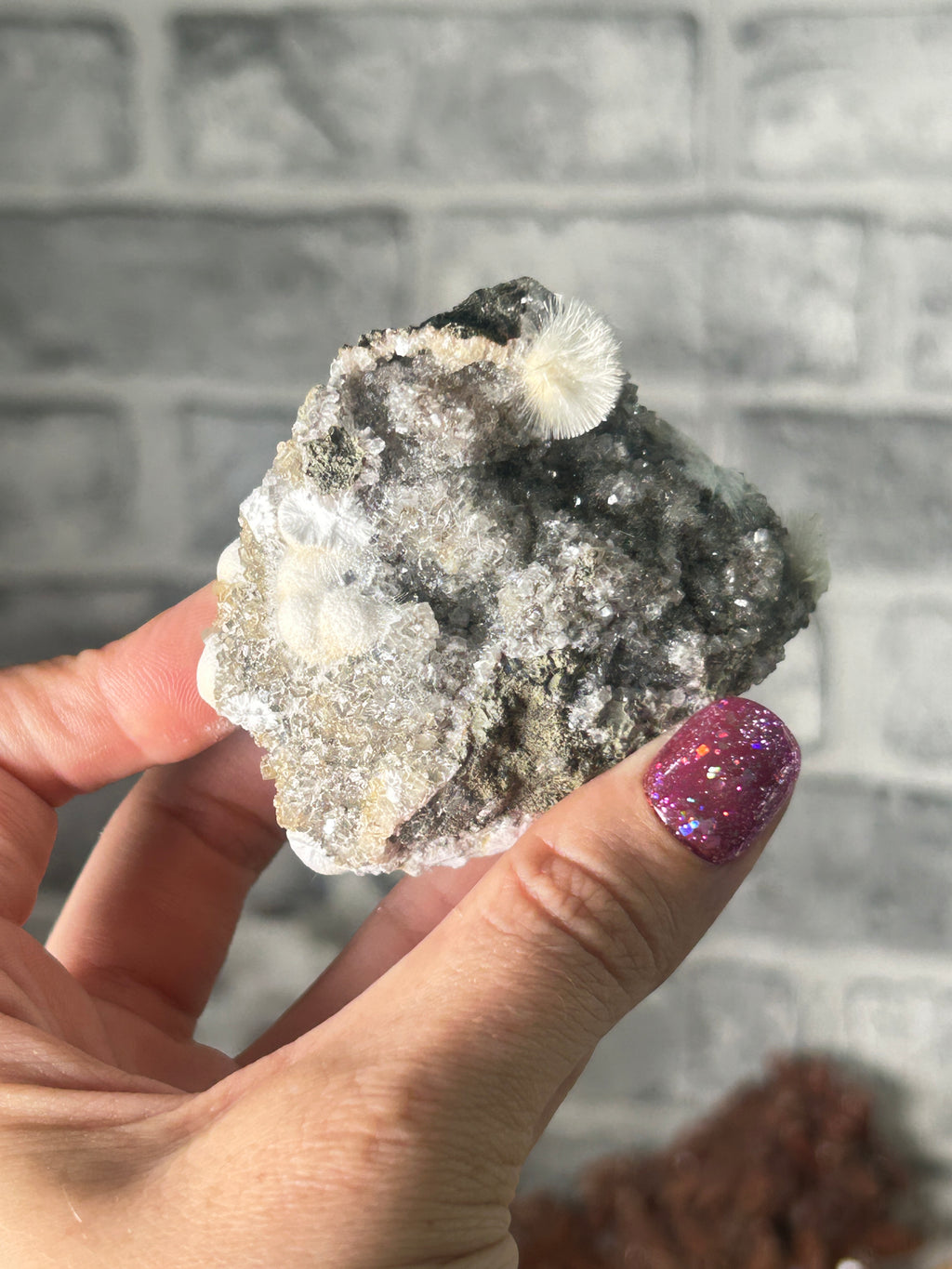 Clinoptilolite and okenite, India