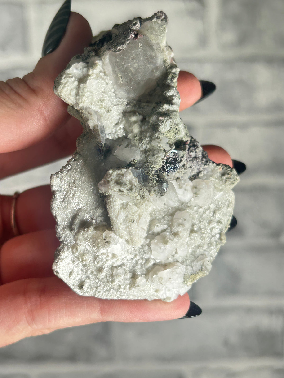 Candle Quartz with Chlorite, Specularite and Calcite, Huanggang Fe-Sn Deposit, Inner Mongolia