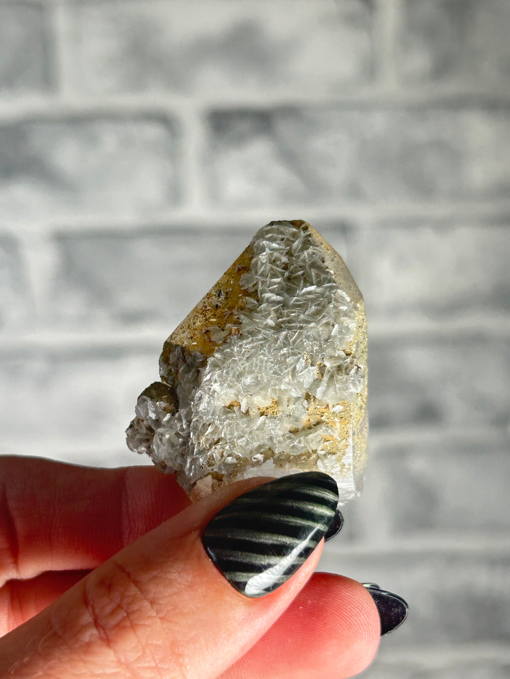 Garden Quartz with Calcite, Huanggang Fe-Sn Deposit, Inner Mongolia