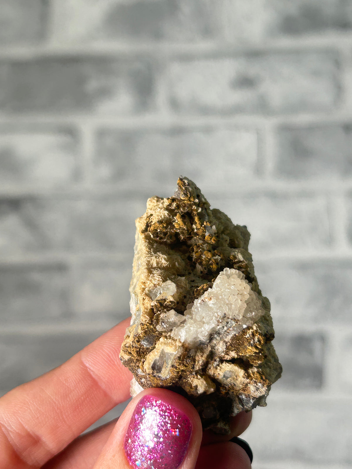 Quartz? Dolomite? Hematite?