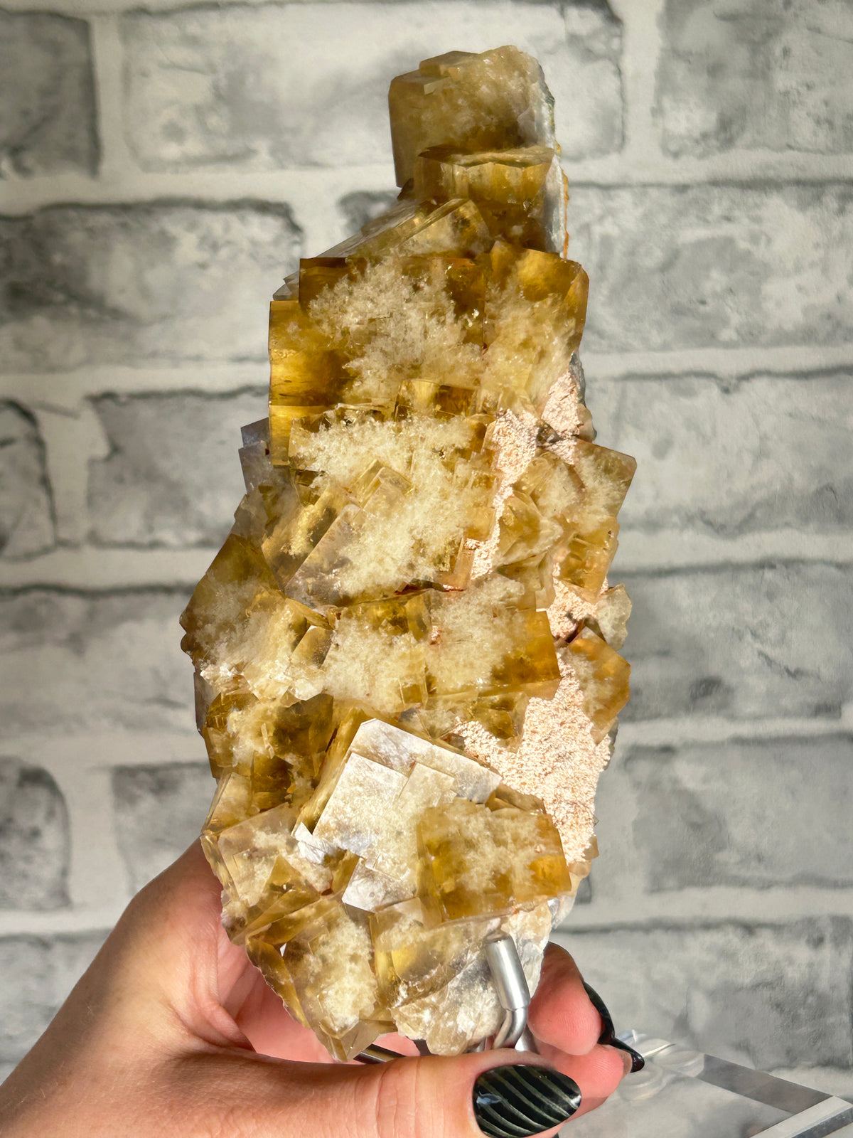Golden Yellow Cubic Fluorite on Dolomite Matrix
Huairou District, Beijing, China