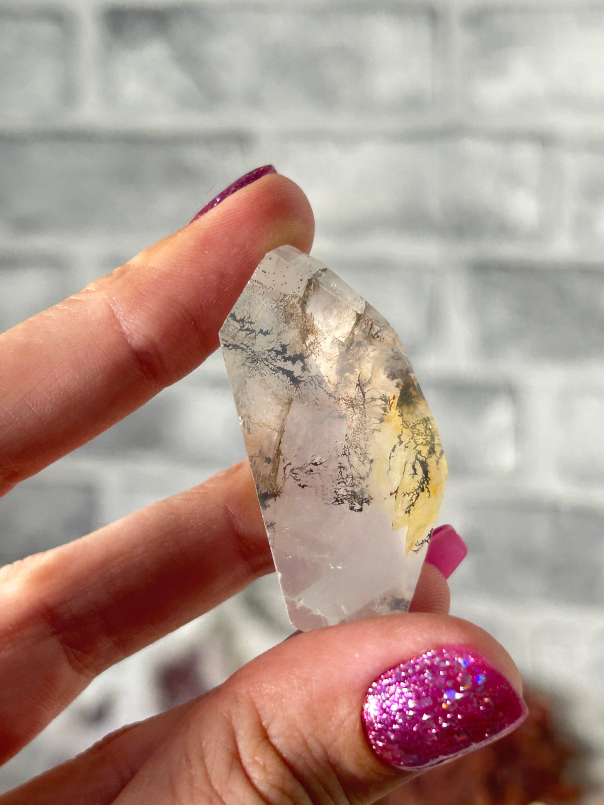 Dendritic quartz
