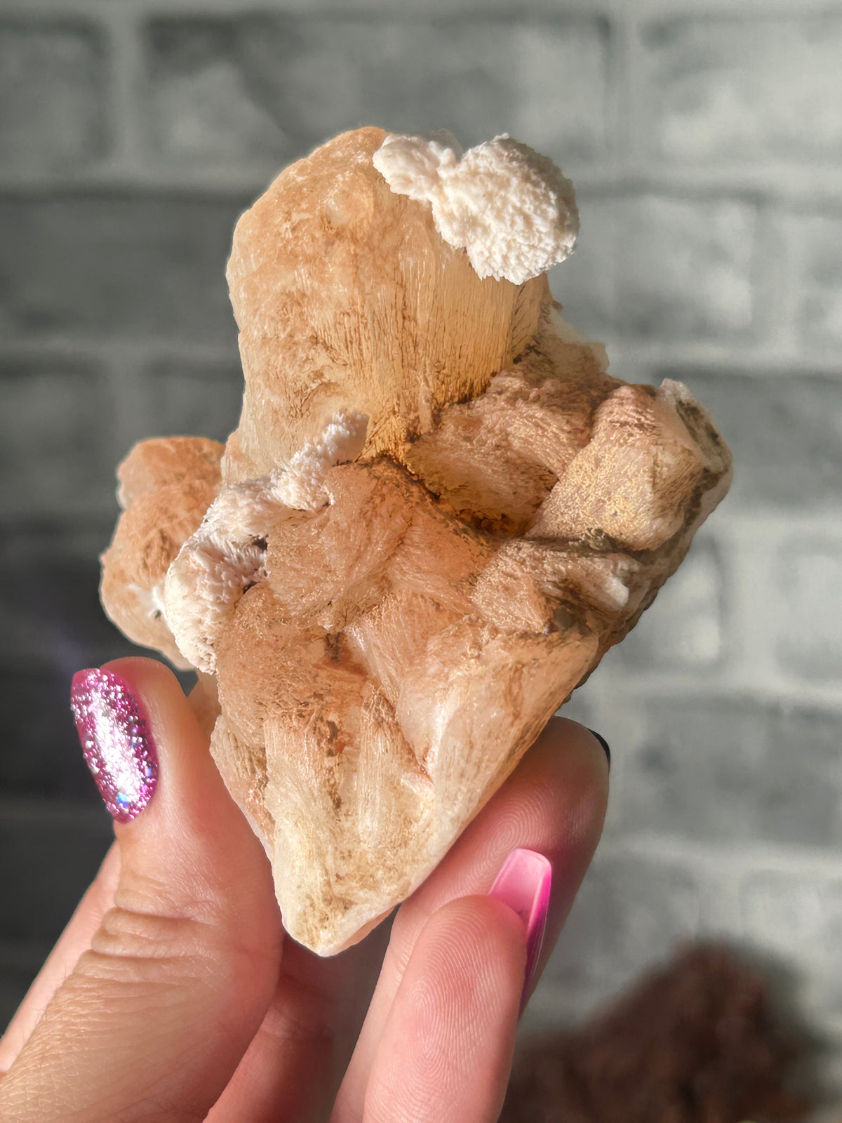 Mordenite on peach stilbite, India