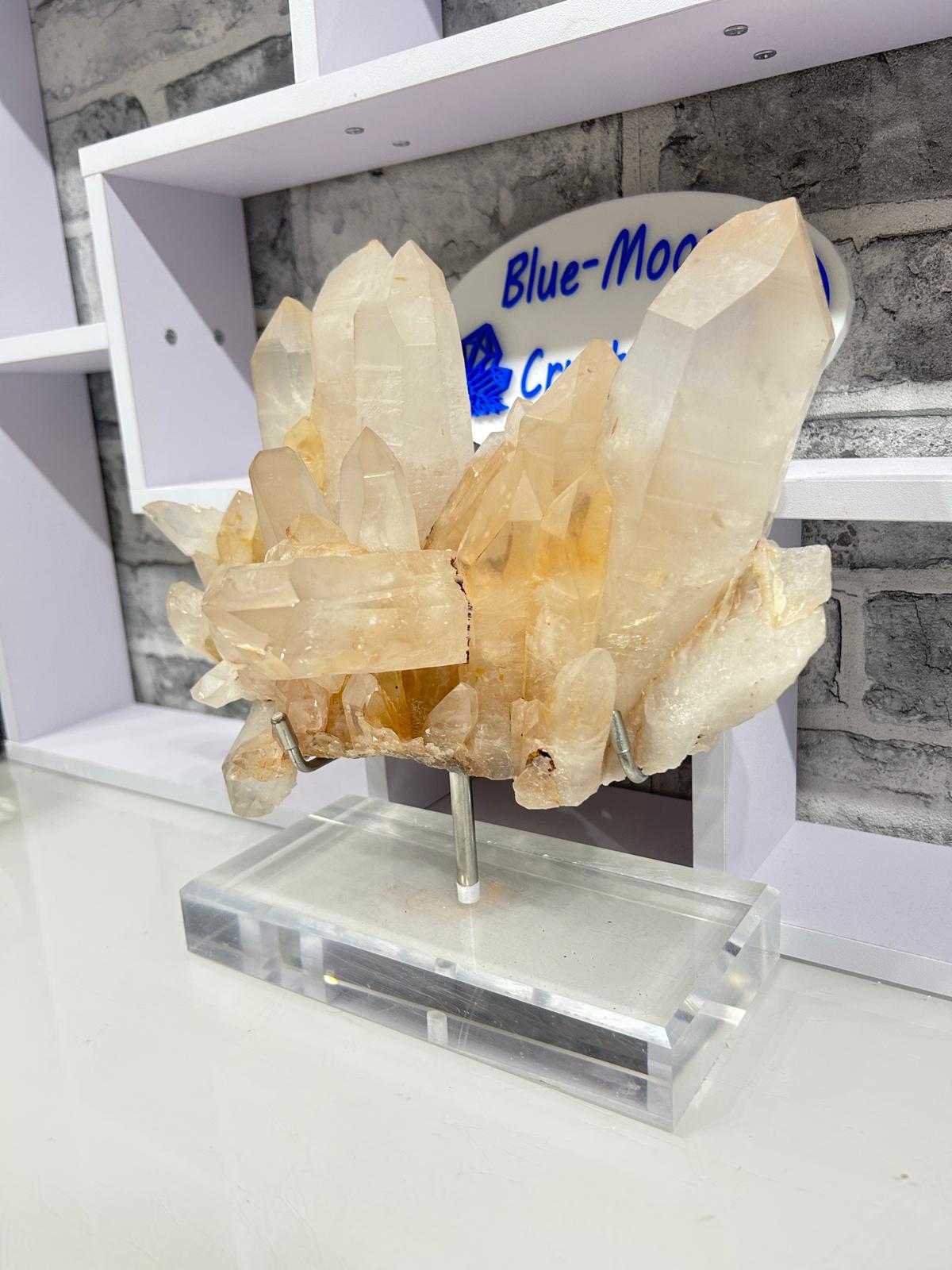✨ Golden Quartz Cluster