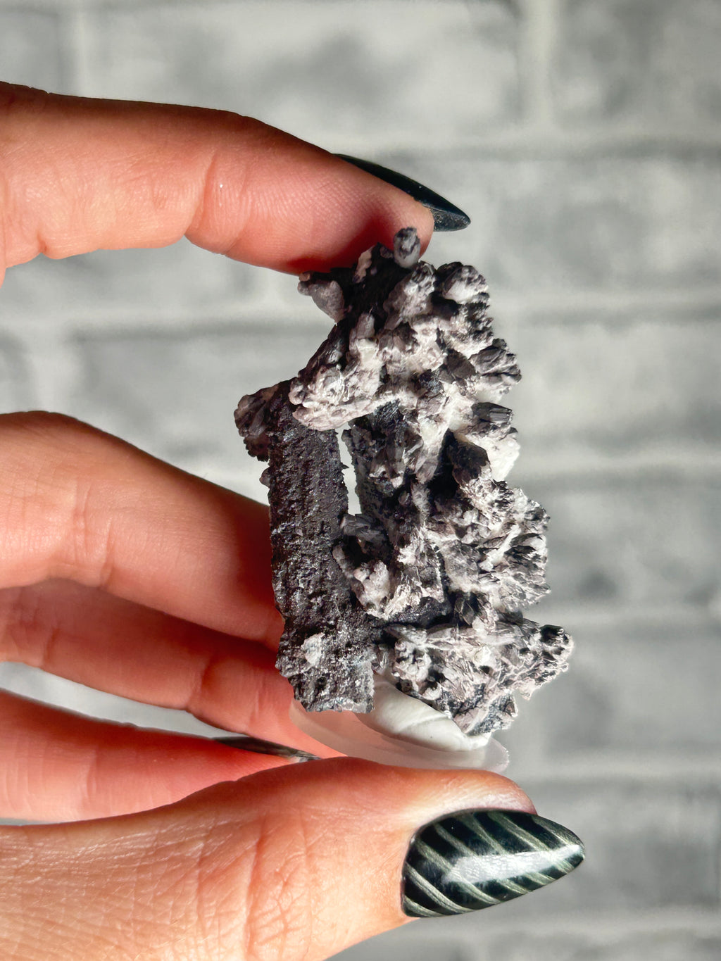 Candle Quartz with Blackened Calcite, Huanggang Fe-Sn Deposit, Inner Mongolia