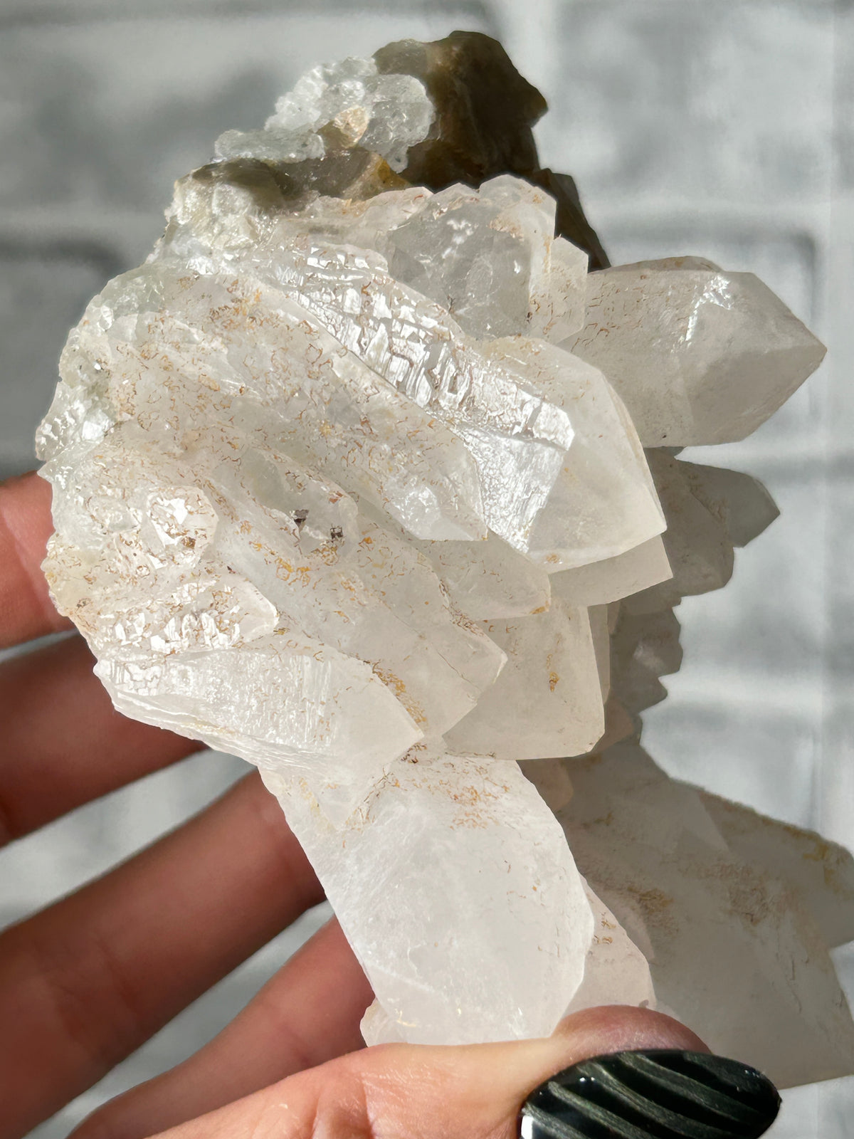 Quartz cluster with fluorite - Huanggang Mine