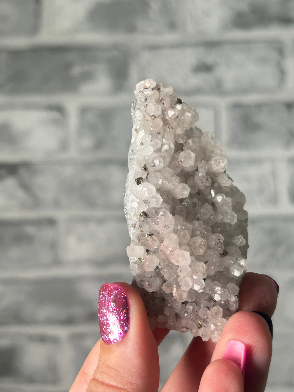 Quartz cluster with red phantoms JiangXi￼