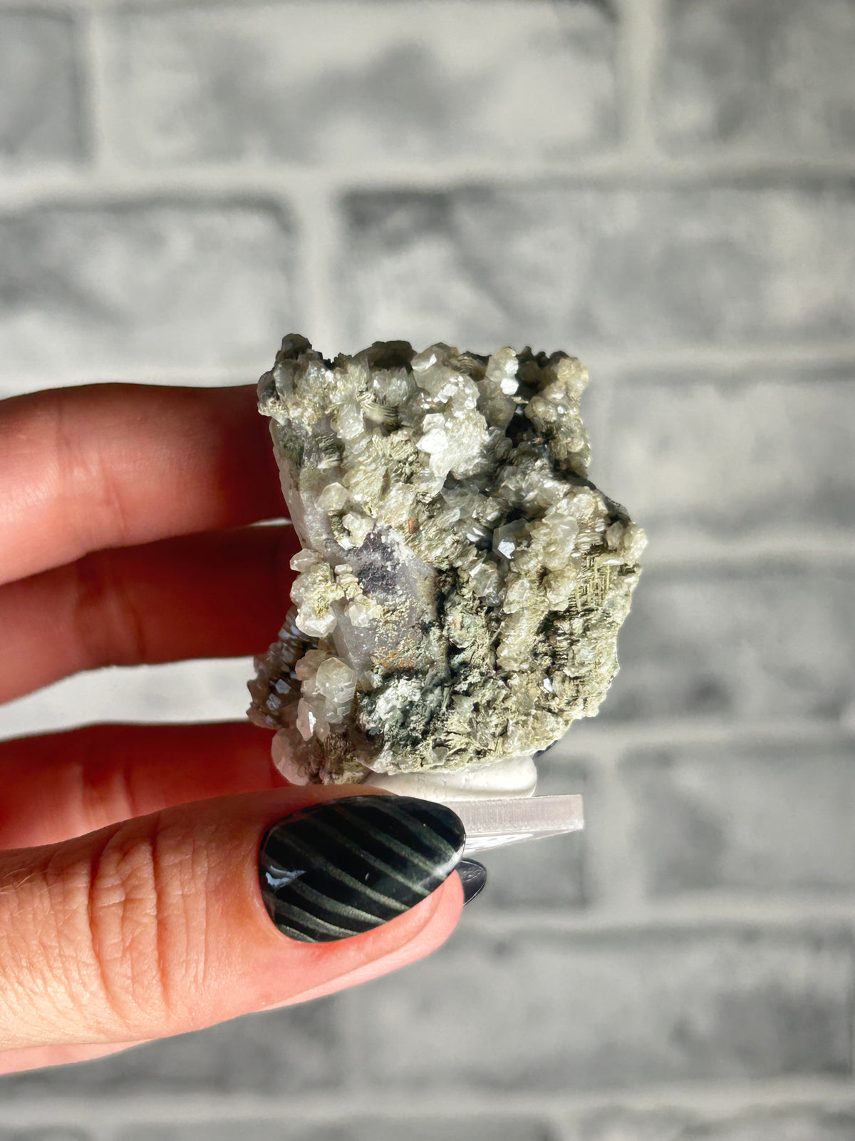 Candle Quartz with Green Calcite, Huanggang Fe-Sn Deposit, Inner Mongolia