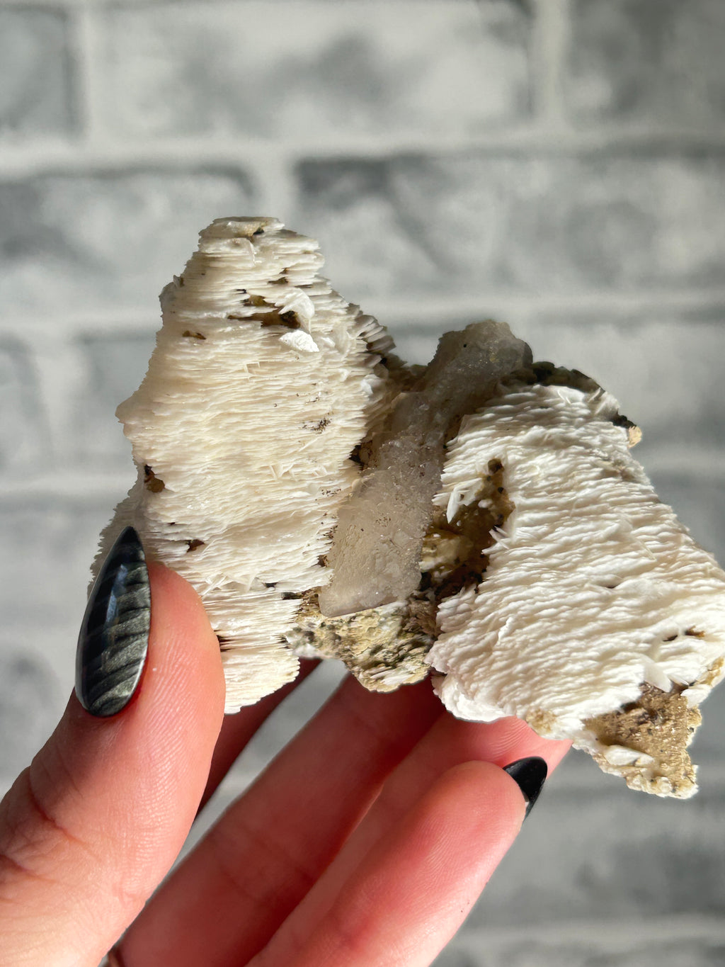 thousand layer calcite on Quartz, Huanggang Fe-Sn Deposit, Inner Mongolia