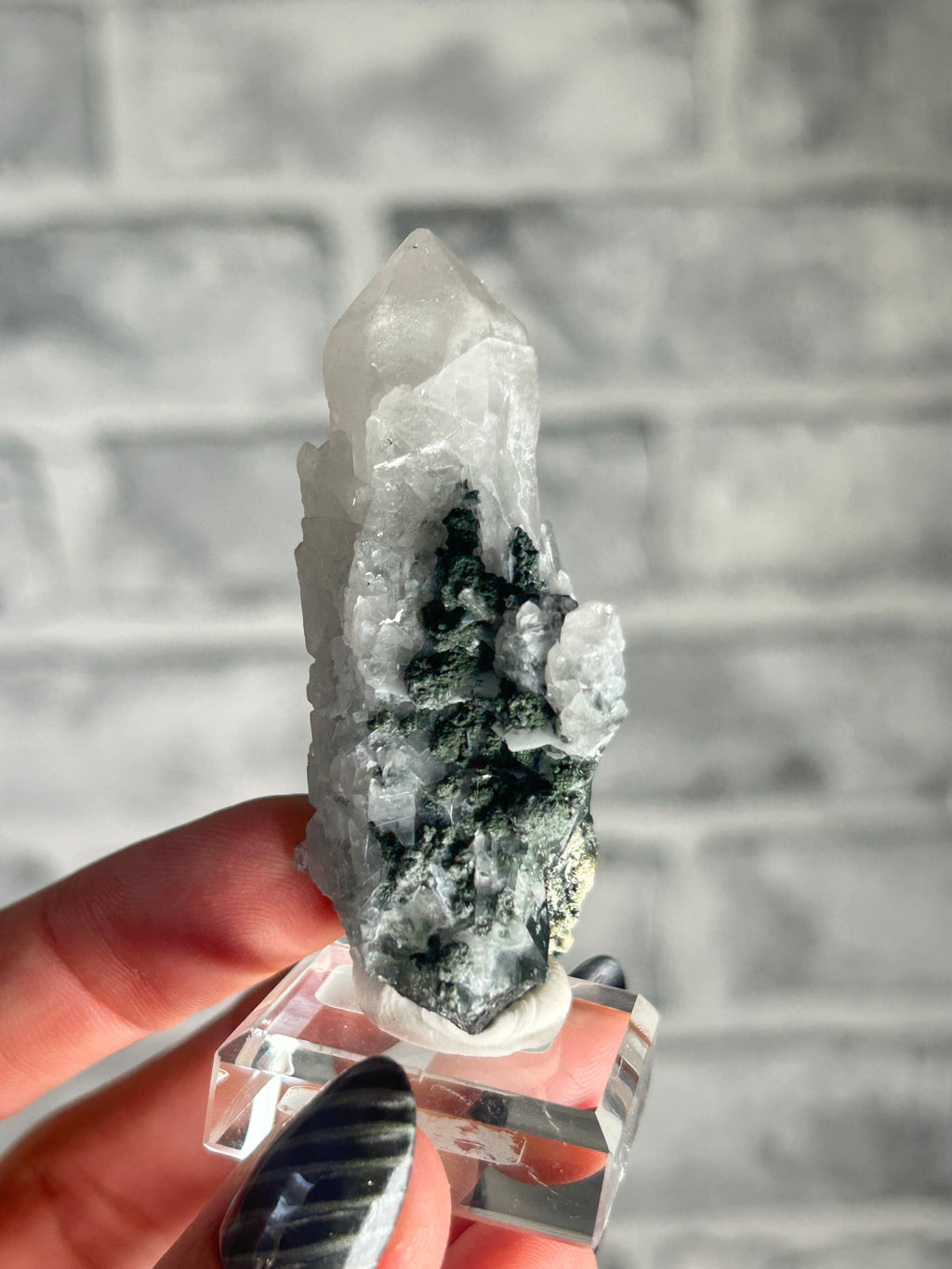 Quartz Cluster with Chlorite, Huanggang Fe-Sn Deposit, Inner Mongolia