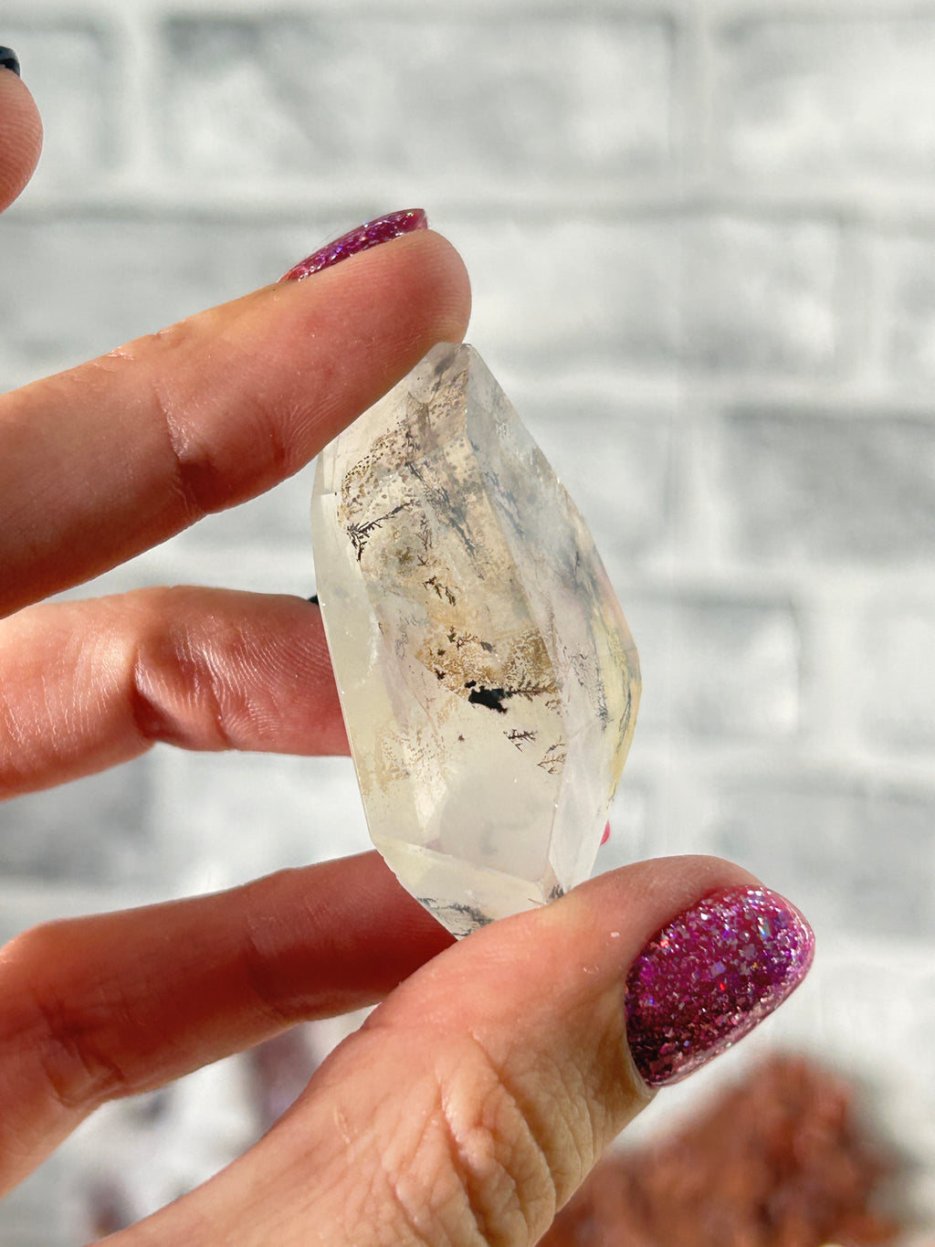 Dendritic quartz