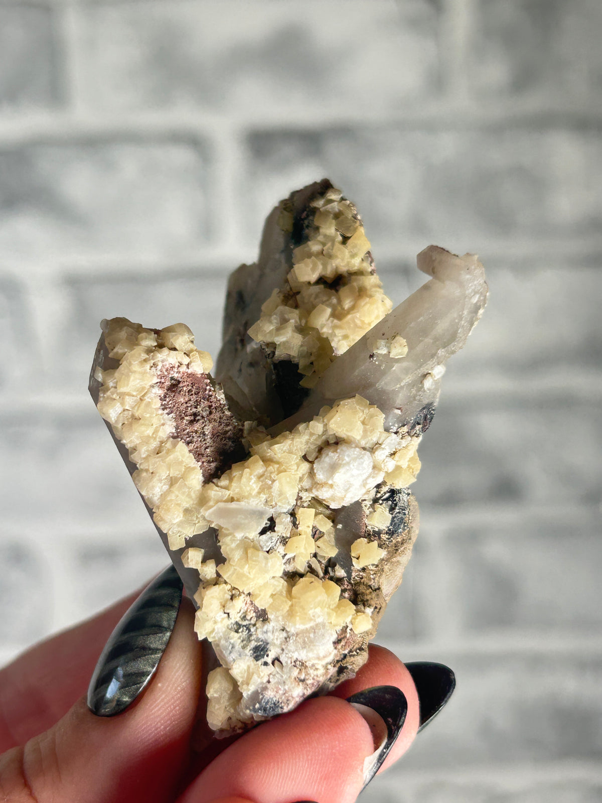 Quartz Cluster with Calcite, Specularite and hematite, Huanggang Fe-Sn Deposit, Inner Mongolia