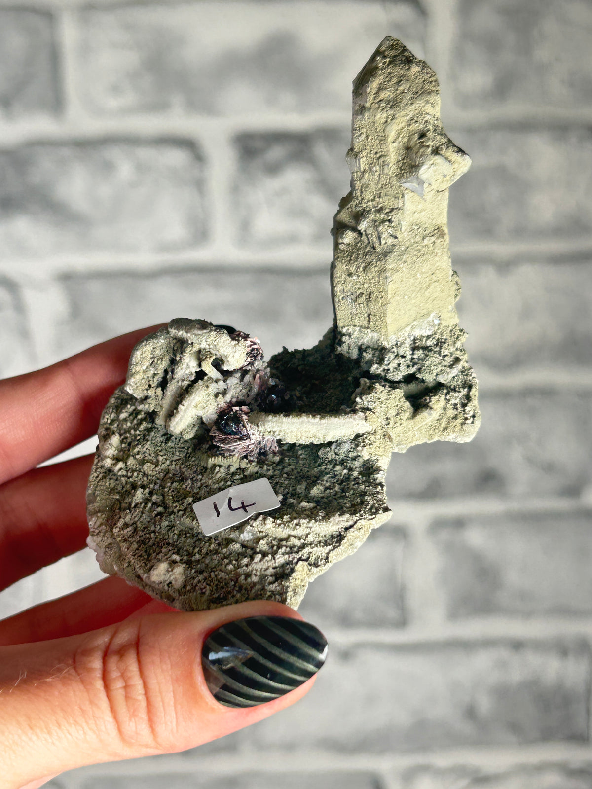 Candle Quartz with Chlorite, Specularite and Calcite, Huanggang Fe-Sn Deposit, Inner Mongolia