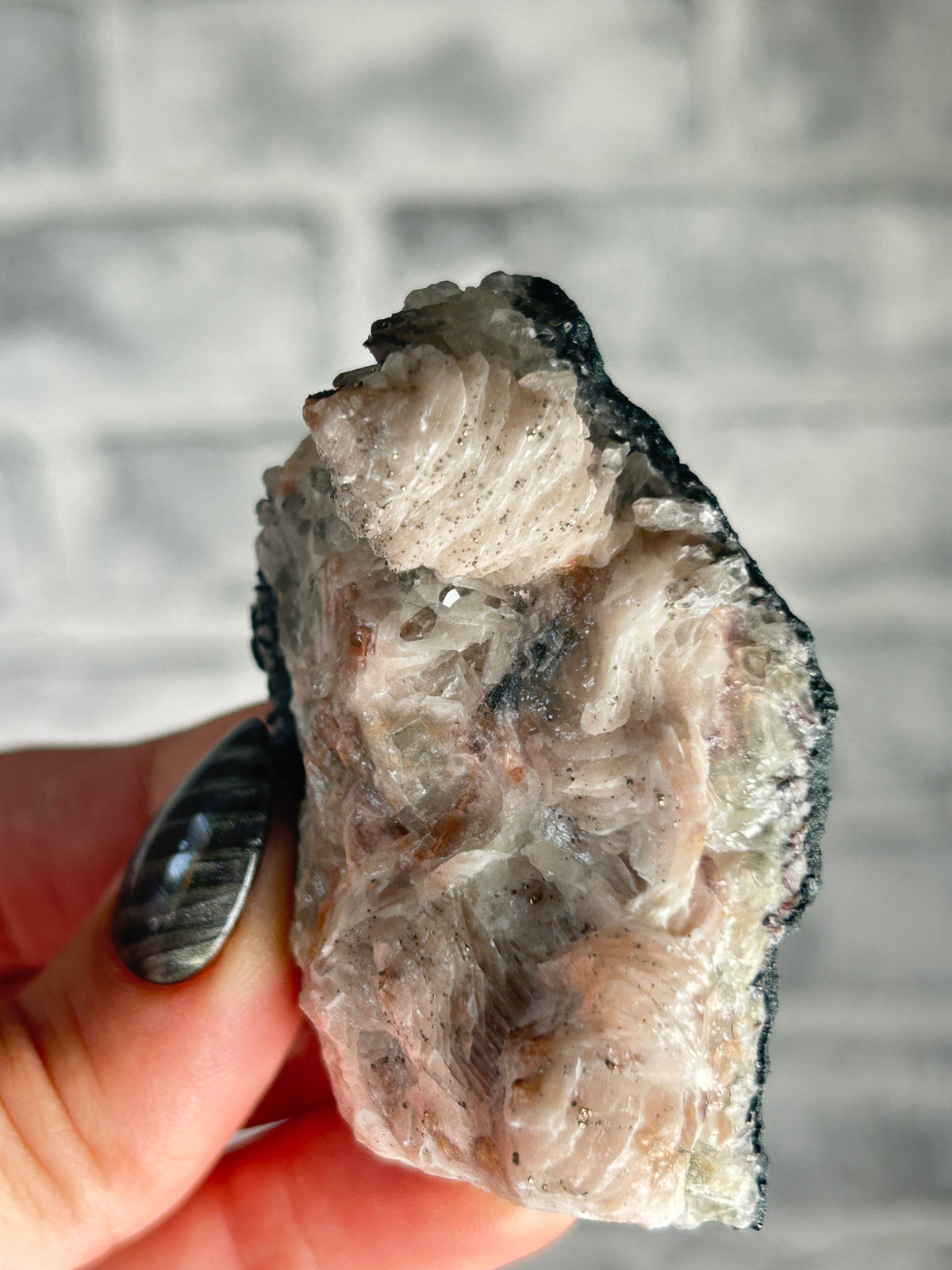 Calcite,  Huanggang Fe-Sn Deposit, Inner Mongolia