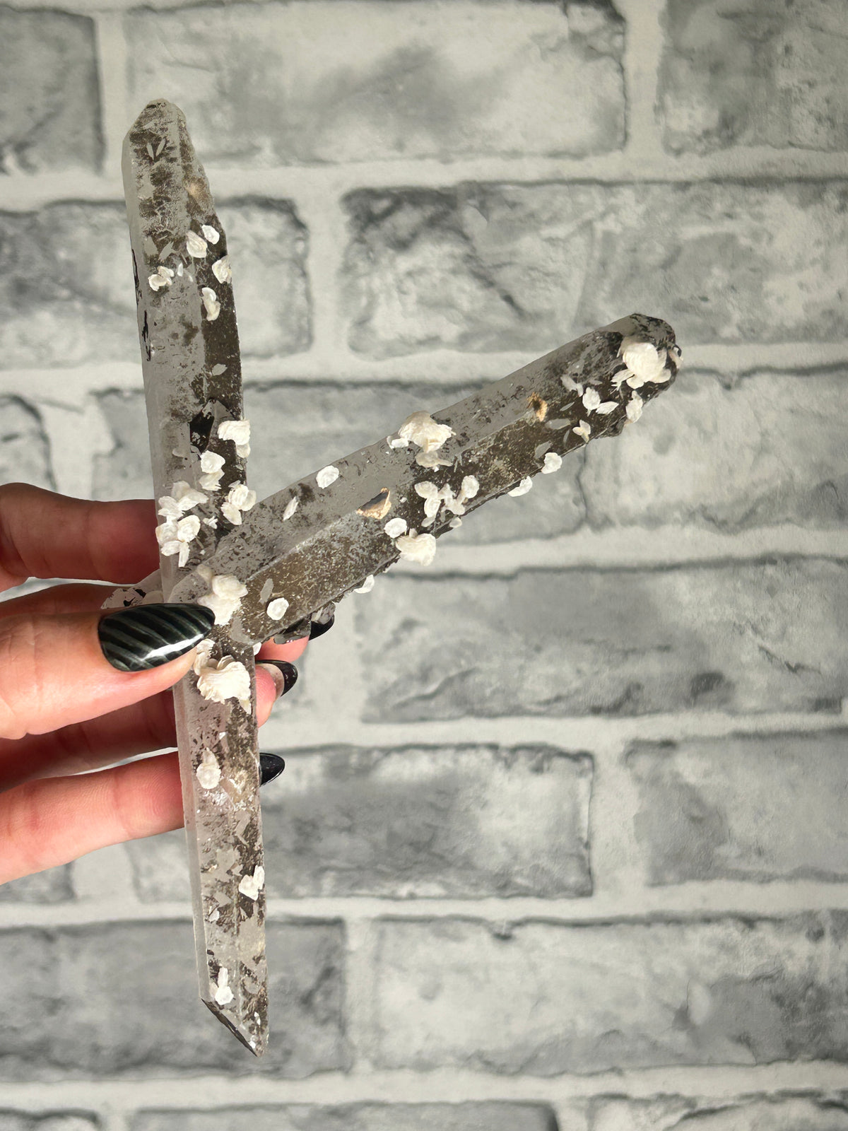 Candle Quartz wit Calcite, Huanggang Fe-Sn Deposit, Inner Mongolia