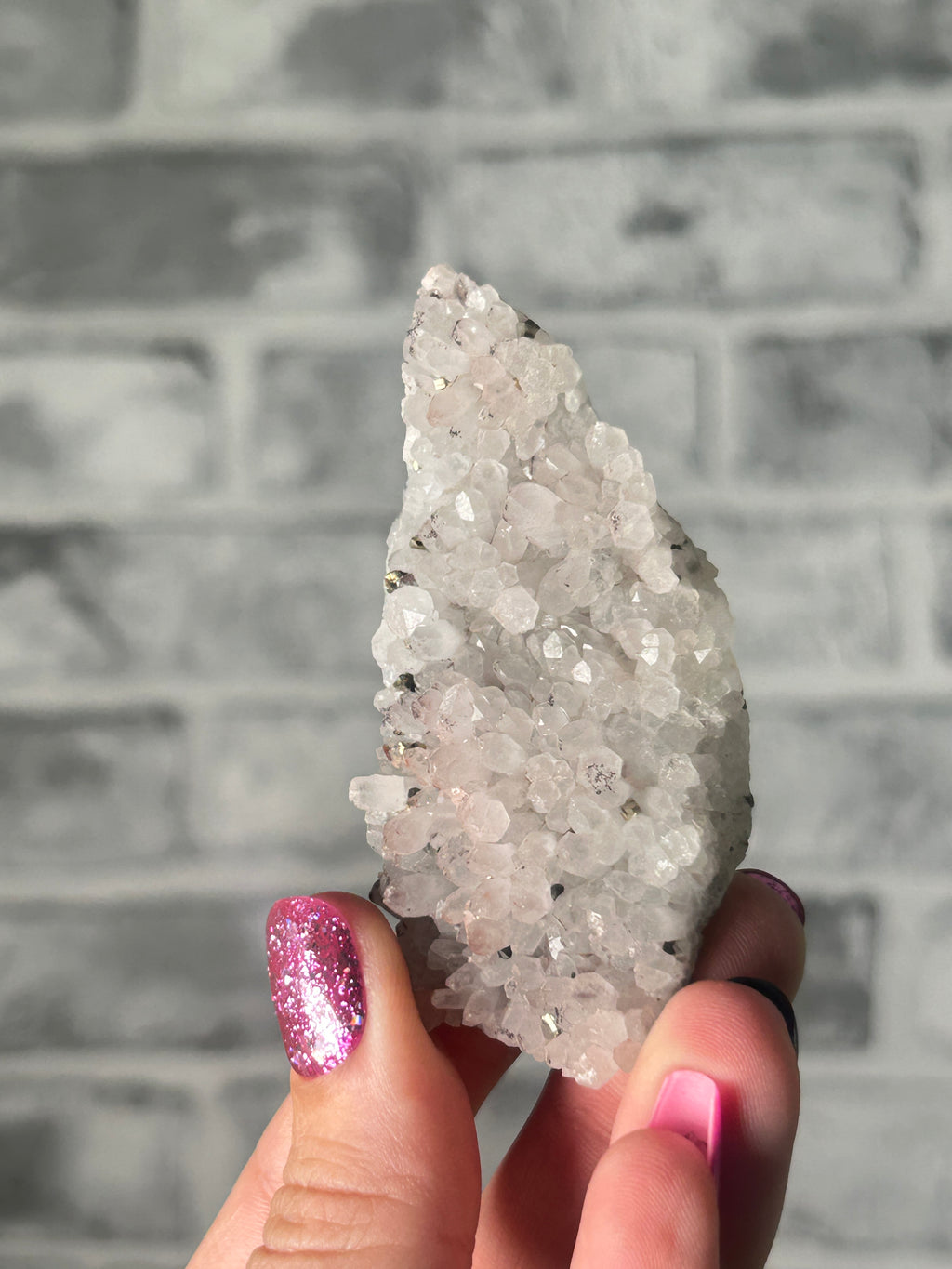 Quartz cluster with red phantoms JiangXi￼