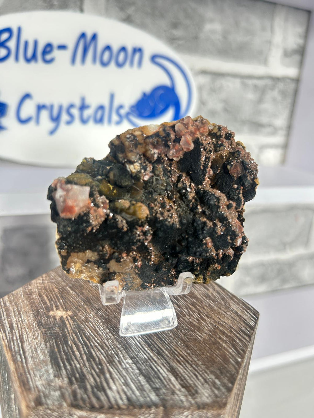 Dogtooth & Diamond Calcite with Secondary Growth on Psilomelane & Hematite