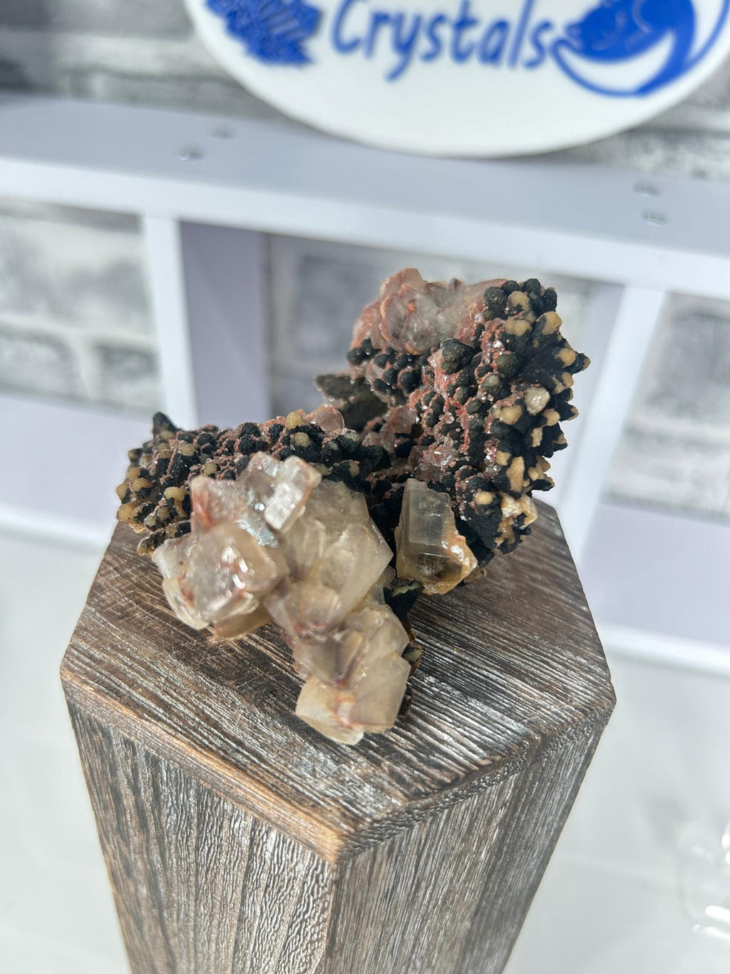 Dogtooth & Diamond Calcite on Psilomelane & Hematite